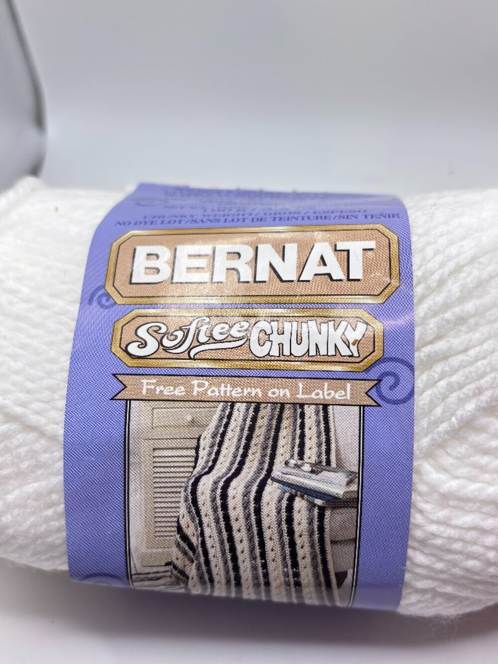 1 Skein vintage 3.6 oz Bernat Softee Chunky Yarn White Color 39005 005 05